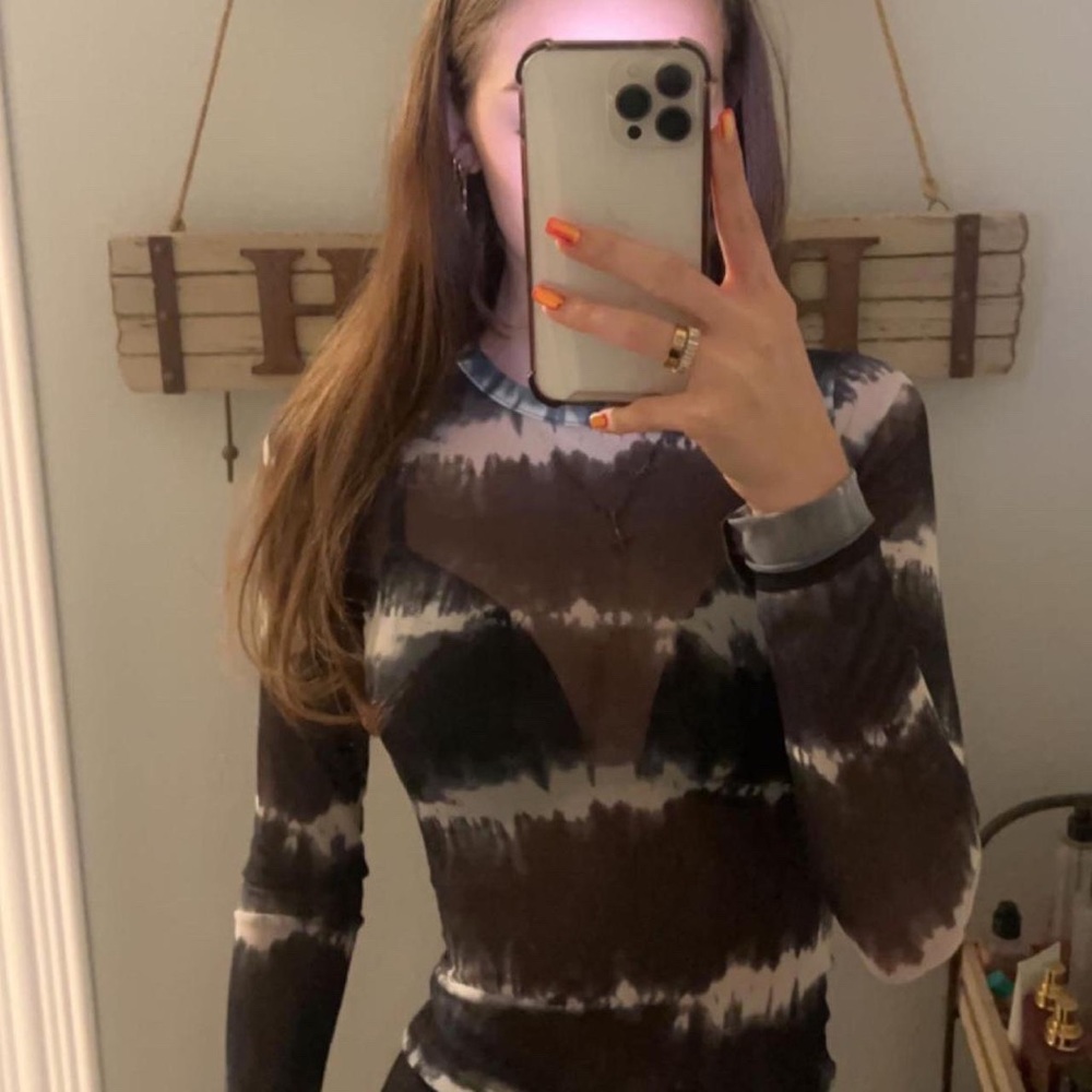mesh black and white long sleeve